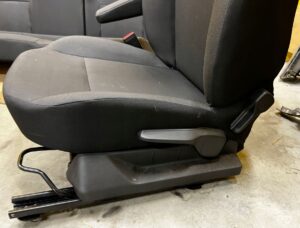 KOMPLET FOTELI FOTEL KANAPA TYŁ PRZÓD DACIA SANDERO 2023 III 3 EUROPA
