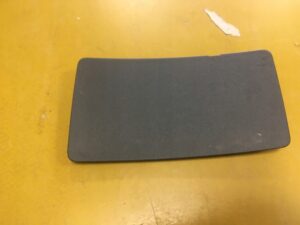 ZAŚLEPKA TYLNEJ KLAPY PEUGEOT 5008 II P87 LEWA