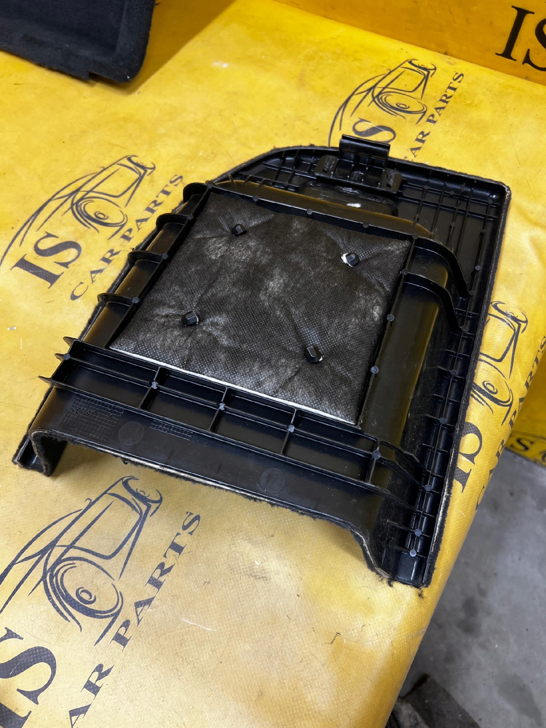 TAPICERKA BOCZEK BAGAŻNIKA TYŁ PRAWY PRAWA BMW X6 E71