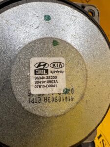 ZESTAW NAGŁOŚNIENIE GŁOŚNIKI HARMAN SUBWOOFER KIA SORENTO III