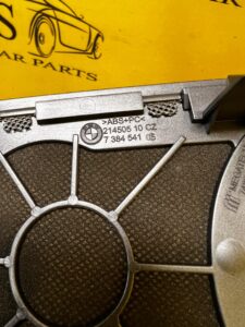 OSŁONA BLENDA GŁOŚNIKA TYLNEJ PÓŁKI LEWA HARMAN KARDON BMW 5 G30