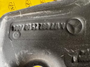 OSŁONA WYGŁUSZENIE MERCEDES A KLASA W177