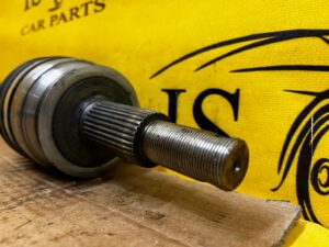 NOWA PÓŁOŚ TYŁ TYLNA KRÓTKA INFINITI Q70