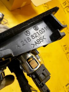 GNIAZDO USB PORT ŁADOWARKA INTERFACE MERCEDES CLS W218