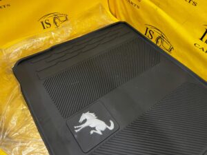 MATA WYKŁADZINA DYWAN PODŁOGI BAGAŻNIKA 4 DRZWI FORD BRONCO 21- NOWA OEM