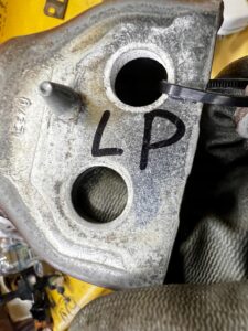 KPL ZAWIASY DRZWI PRZÓD LEWY PEUGEOT 508 I RXH