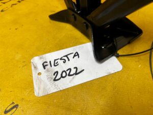 ZESTAW NAPRAWCZY LEWAREK KLUCZ DO KÓŁ FORD FIESTA MK8