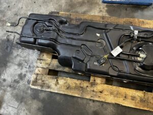 KOMPLET ZBIORNIK BAK POMPA PALIWA FORD BRONCO 2.7 V6 ECOBOOST 21-