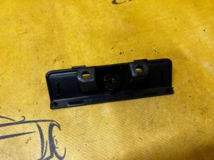 OSŁONA MASKOWNICA GŁOŚNIKA KRATKI GÓRNA DESKI KONSOLI FORD BRONCO 21-