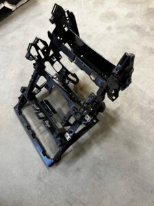 STELAŻ WSPORNIK DESKI KONSOLI TUNELU LAND ROVER DISCOVERY 5 V L462 LHD