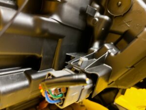 REFLEKTOR LAMPA PRZEDNIA PRZÓD LEWY LED SUBARU FORESTER VI SL 25-