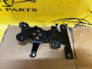 WSPORNIK UCHWYT MOCOWANIE BLASZKA PORSCHE CAYENNE II 7P5 LIFT 92A