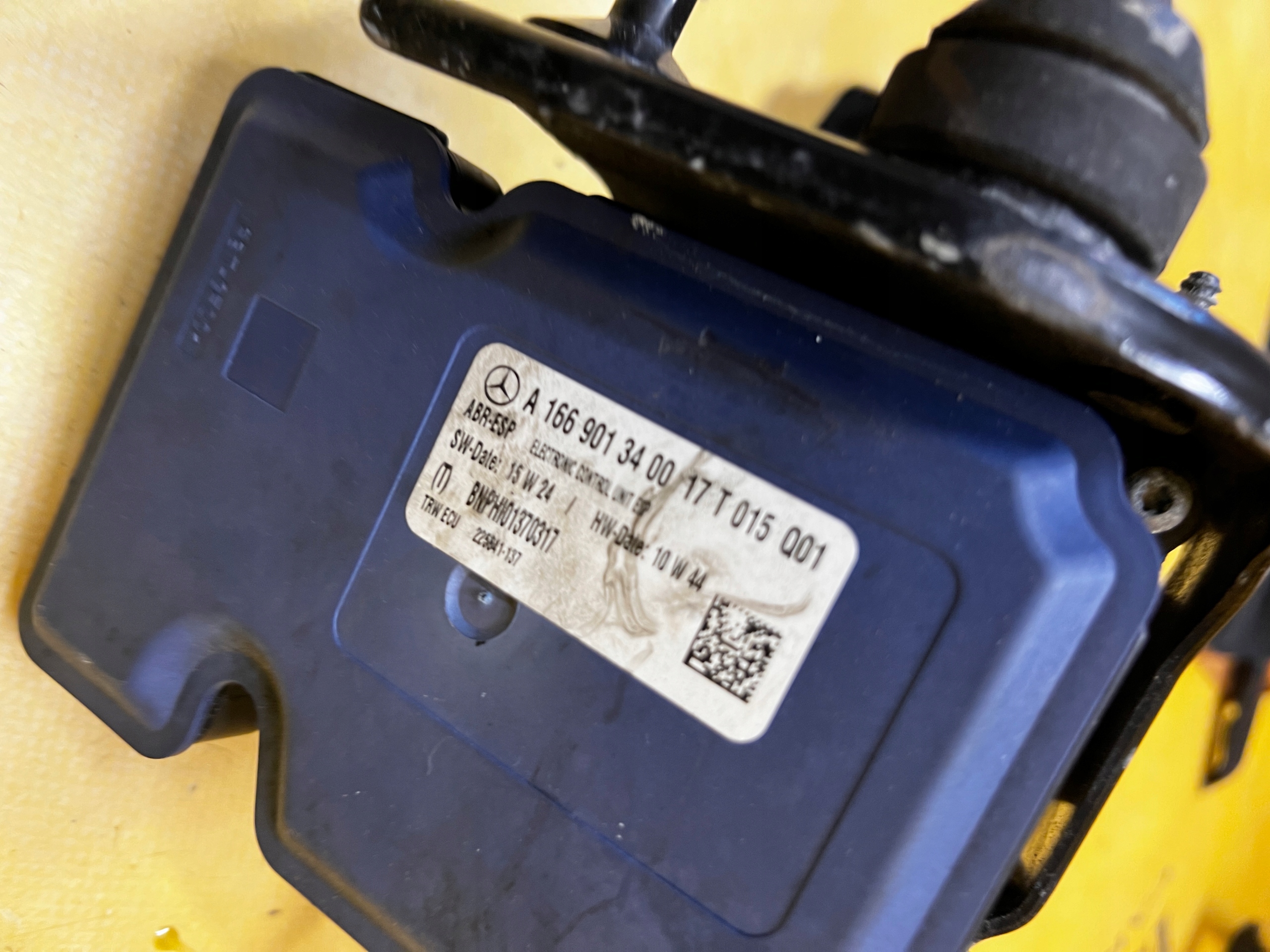 POMPA HAMULCOWA ABS MERCEDES GLS X166