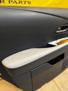 BOCZEK TAPICERKA DRZWI LEWY PRZÓD LEXUS RX 450H III 3