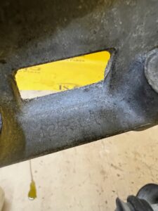 ŁAPA MOCOWANIE KOMPRESORA KLIMATYZACJI CHEVROLET CORVETTE C5 97-04