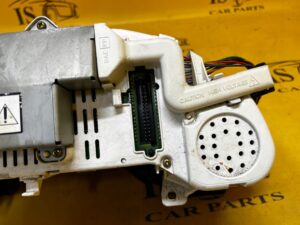 LICZNIK PRĘDKOŚCIOMIERZ ZEGARY PRZEŁĄCZNIKI CHEVROLET CORVETTE C5 97-04