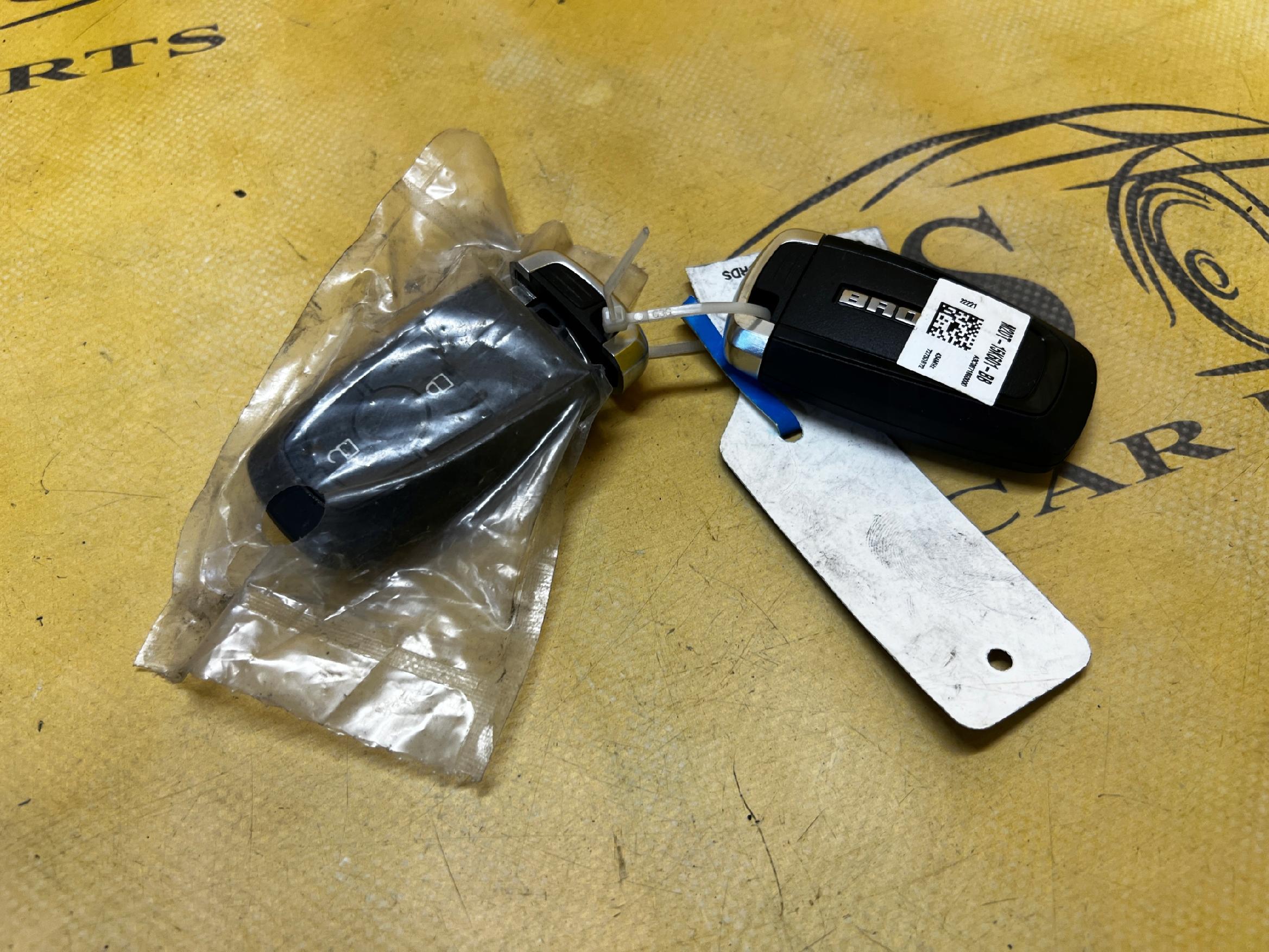 PILOT KLUCZYK KEY FORD BRONCO 21- M2DT-15K601-BB