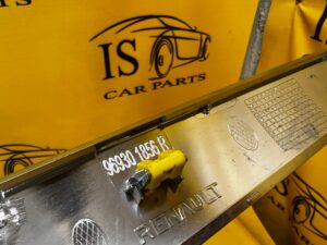 PRAWA LISTWA DEKOR LED TUNELU RENAULT MEGANE IV