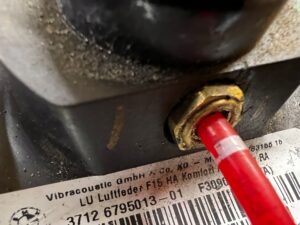 KOMPLET MIECHY MIECH TYŁ TYLNY PNEUMATYCZNY PRAWY LEWY BMW X5 F15 X6 F16