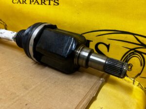 PÓŁOŚ PRZÓD PRZEDNIA LEWY LEWA LAND ROVER DEFENDER II L663 2.0 D SD4