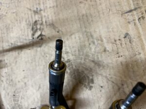 LISTWA WTRYSKOWA WTRYSKIWACZE POMPA CITROEN C3 III PEUGEOT 208 II 1.2 THP