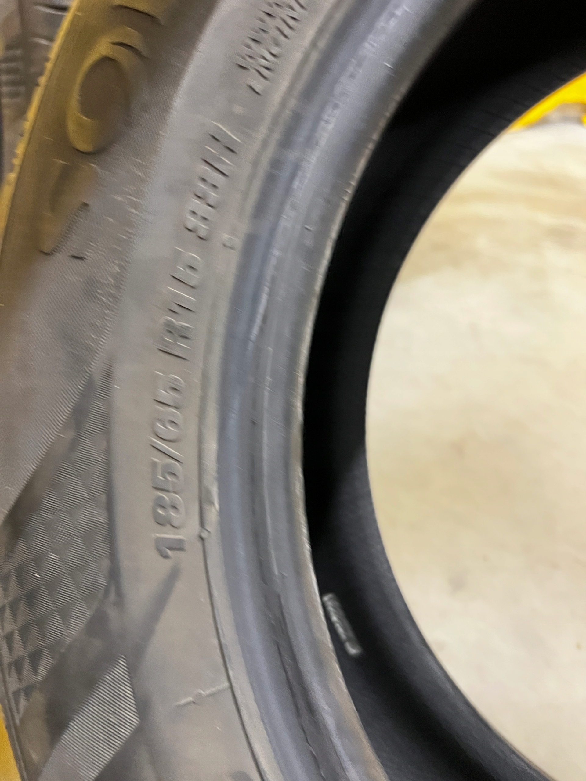 OPONY LETNIE KUMHO SOLUS HS63 185/65 R15 88H 2024R 4 SZT