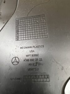 POSZYCIE OSŁONA OBUDOWA SŁUPKA ŚRODKOWEGO B LEWY MERCEDES GL X166