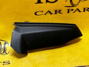 USZCZELKA LISTWY PRAWY TYŁ RANGE ROVER VOGUE L405