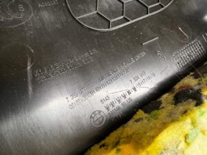 POSZYCIE OSŁONA SŁUPKA ŚRODKOWEGO B LEWA LEWY BMW X6 F16