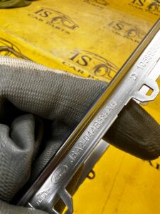 OSŁONA RAMKA WYŚWIETLACZA NAWIGACJI RANGE ROVER VELAR L560