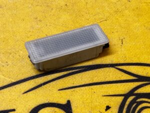 LAMPKA WNĘTRZA KABINY BMW E92 E60 F10 F20 F22