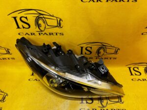 KOMPLET REFLEKTORY LAMPY PRZÓD PRZEDNIE XENON INFINITI Q70 M35h EU