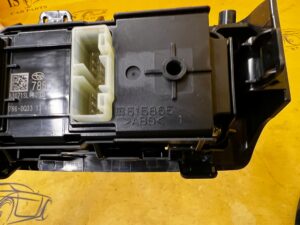 PANEL PRZEŁĄCZNIK SZYB LUSTEREK PRZÓD LEWY SUBARU FORESTER VI SL 25-