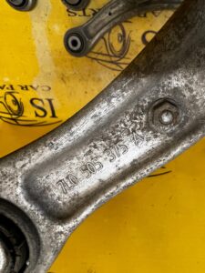 WAHACZ TYŁ PORSCHE CAYENNE 7P5 LIFT 4.2D