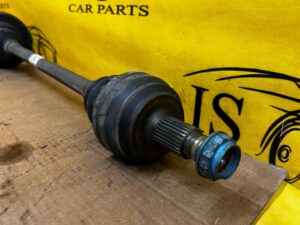 PÓŁOŚ TYŁ TYLNA LEWY LEWA MERCEDES C W205