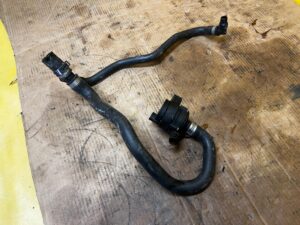 KPL DODATKOWA POMPA PRZEWÓD RURA WĄŻ WODY MERCEDES GLS X166 450 3.0 B V6