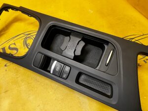 RAMKA OSŁONA DEKOR TUNELU ŚRODKOWEGO RENAULT MEGANE IV EU