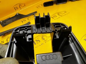 LEWA OSŁONA ZAŚLEPKA SZYNY FOTELA AUDI SQ7 Q7 4M0