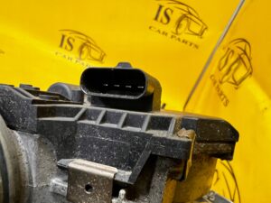 MECHANIZM SILNIK WYCIERACZEK PRZÓD MERCEDES CLS W218 EU