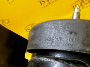 ŁAPA MOCOWANIE WSPORNIK PODUSZKA SILNIKA NISSAN LEAF I ZE0