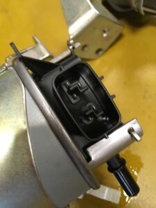 OBUDOWA FILTRA PALIWA MOCOWANIE NISSAN X-TRAIL T32