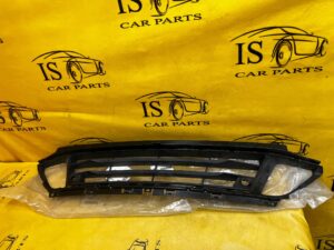 KRATKA ATRAPA ZDERZAKA PRZÓD ŚRODKOWA OTWARTA BMW 2 F45 F46 LIFT NOWA OEM