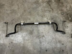 DRĄŻEK STABILIZATORA PRZÓD PRZEDNI DACIA SANDERO III STEPWAY 1.0 TCE