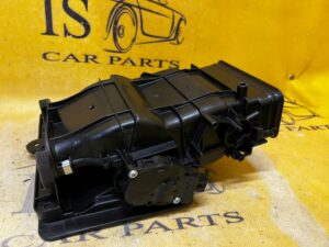 KRATKA NAWIEWU WLOT KANAŁ POWIETRZA PRZÓD PRAWY PORSCHE PANAMERA 970 I LIFT