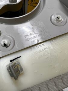 OSŁONA POSZYCIE SŁUPKA B PRAWA LR RANGE ROVER EVOQUE II L551