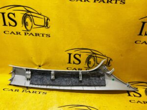 POSZYCIE OSŁONA OBUDOWA SŁUPKA PRZÓD A LEWY RENAULT MEGANE IV