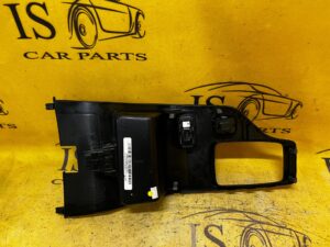 PANEL RAMKA BIEGÓW TUNEL PRZEŁĄCZNIKI NAPĘDU TOYOTA HILUX VIII 8 AUTOMAT