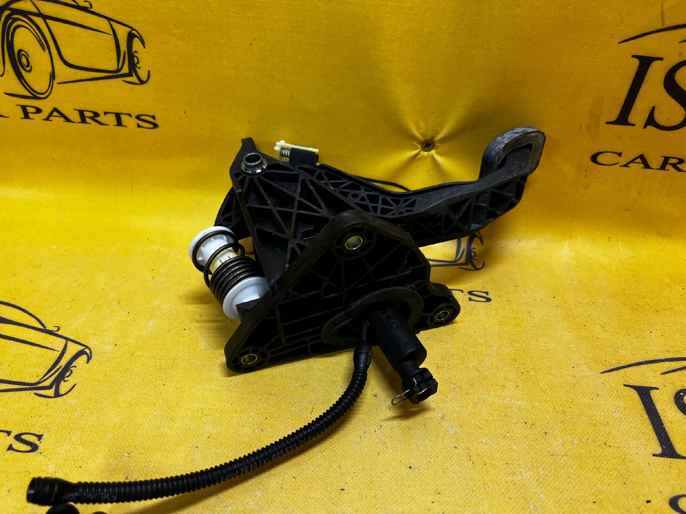 PEDAŁ SPRZĘGŁA POMPKA MERCEDES W156 INFINITI Q30