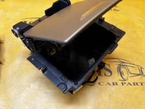 SCHOWEK ZAPALNICZKA RAMKA DEKOR TUNELU ŚRODKOWEGO FORD EXPLORER MK6