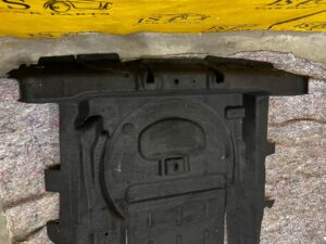 WYKŁADZINA PODŁOGA DYWAN BAGAŻNIKA PORSCHE MACAN 95B